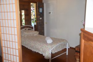 Foyer with solid single bed