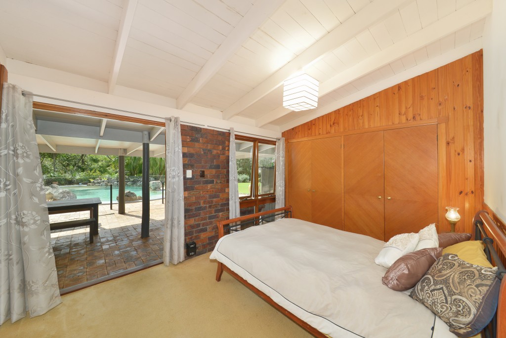 McCarthy Lake House Maleny Accommodation one night rooms