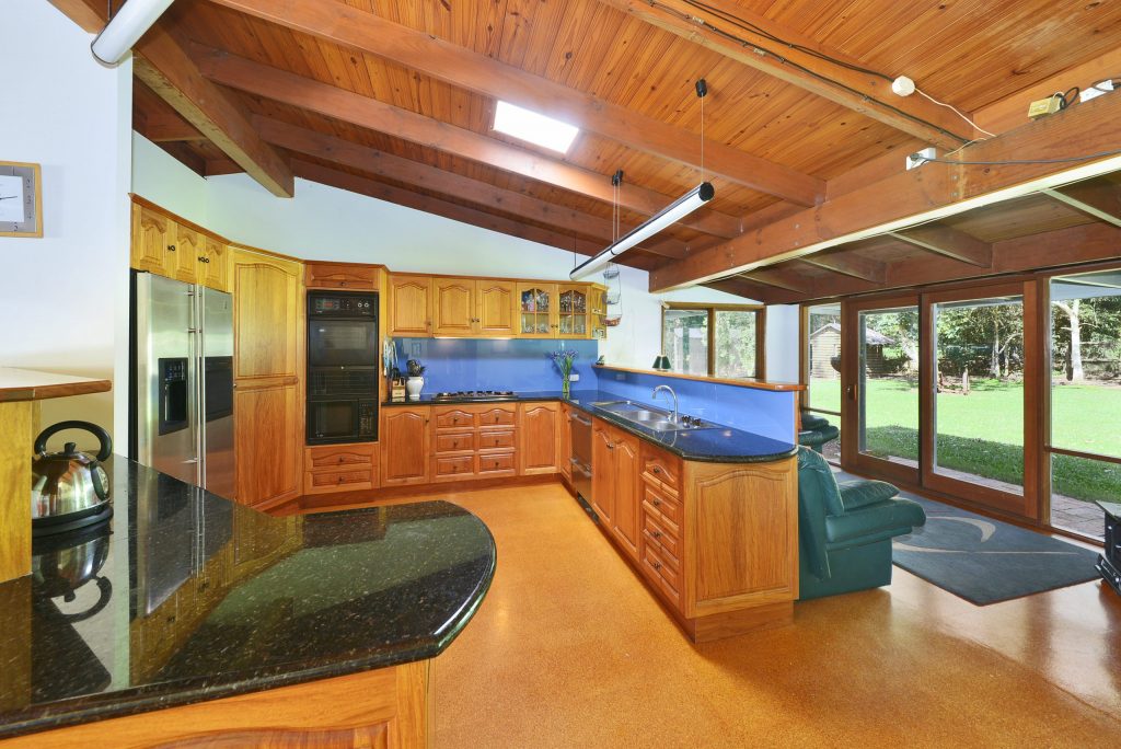 Maleny Accommodation McCarthy Lake House for rent Kitchen and TV room