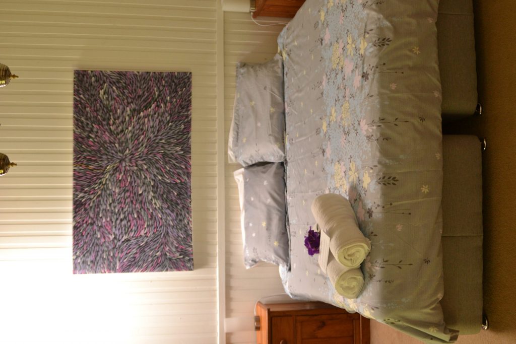 Maleny accommodation King bed room